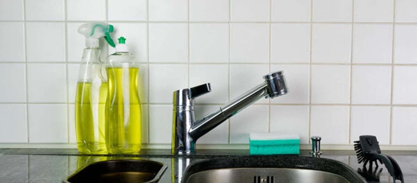 Σαπούνι πιάτων: Αυτές είναι οι 10 άγνωστες χρήσεις του